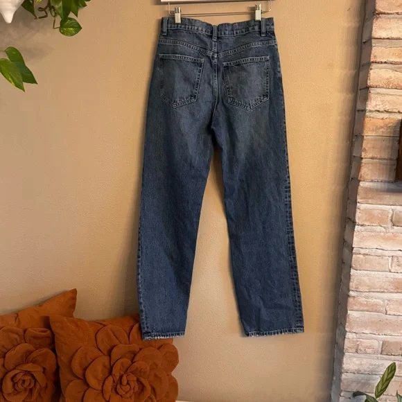 ZARA Classic Straight Jeans - Picture 2 of 7